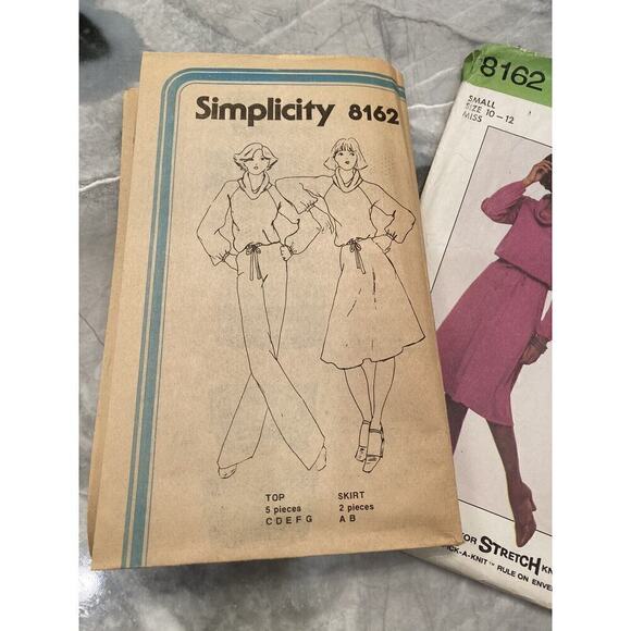 Simplicity Cut Misses Jiffy Knit Pullover Top and Skirt Sizes 10 to 12 No 8162 - Picture 7 of 10